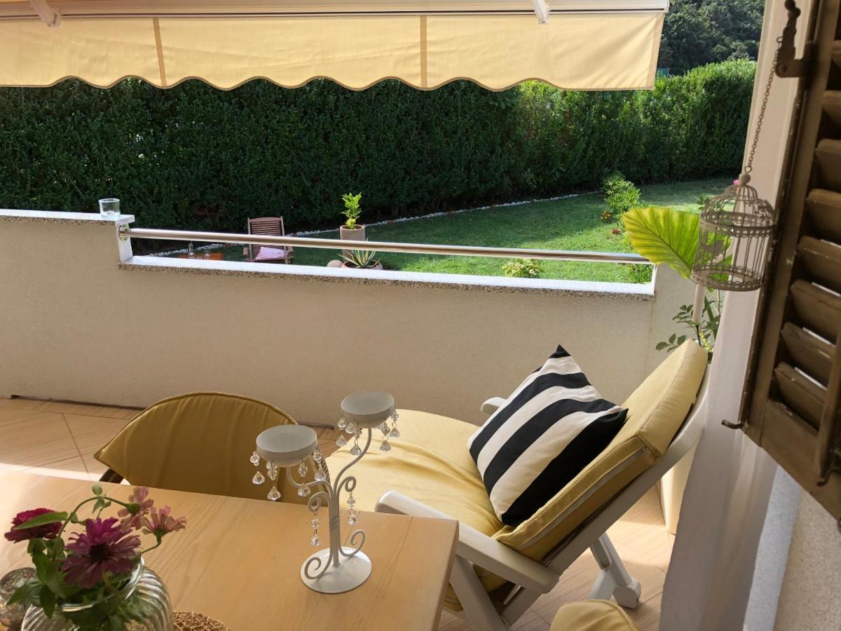 Apartment Natasa Palit Εξωτερικό φωτογραφία